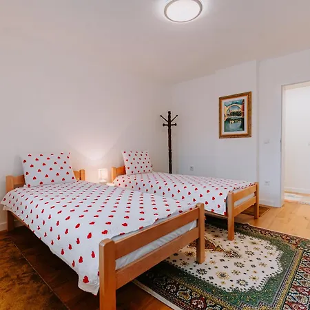 Apartment Jutro With Free Private Parking-garage *