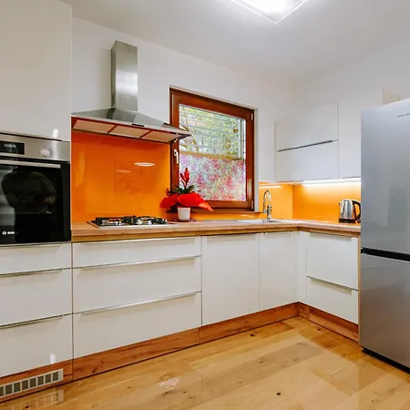 Jutro With Free Private Parking-garage * Saraievo